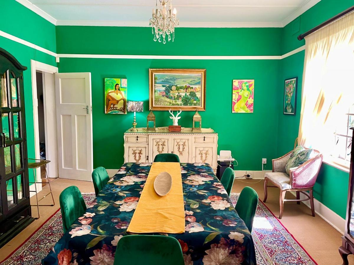 Clarendon Manor And Cottages 호윅 외부 사진